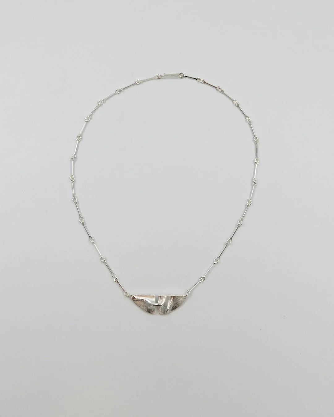 Pidetty Viracocha-kaulakoru 48 cm hopea