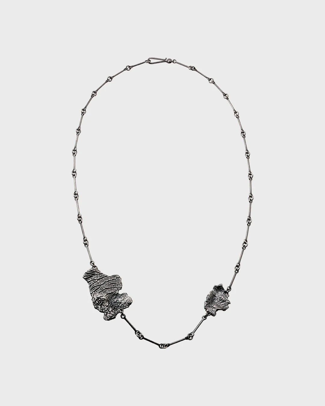 The Kuu Collection -kaulakoru